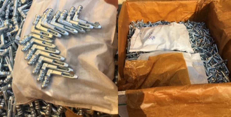 Scaffolding hook pin