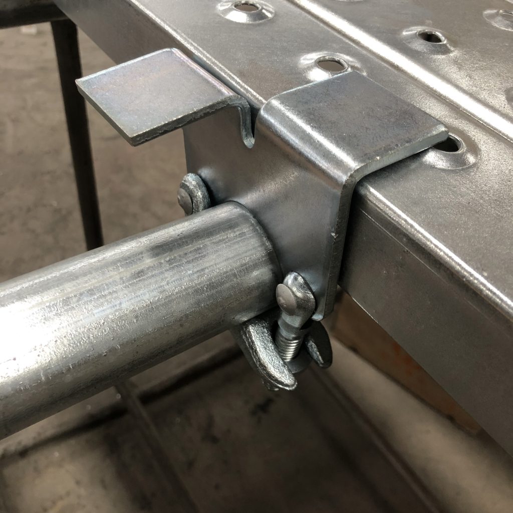 Drop Forged Board Retaining Coupler Application